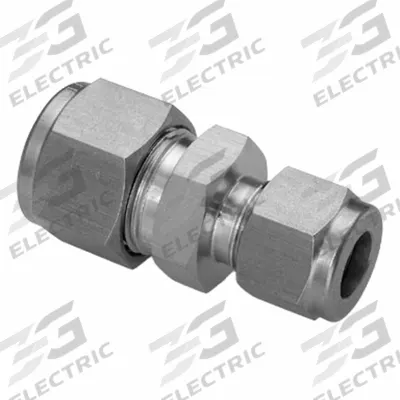 HAM-LET Compression Fitting Adapter: 1/2 in OD x 1/8 in OD Fitting Size - Double-Ferrule Stainless Steel Fittings