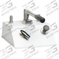 FLUKE Comparison Test Pump Kit: Pneumatic Deadweight Tester, NIST, Battery, (3) Gauges/Carrying Case (MPN P5510-2700G-3). Key specifications — Includes: (3) Gauges; Power Source: Battery; Pressure Measurement Accuracy: +/-0.02% Full Scale; Brand: FLUKE.
