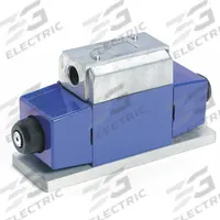 VICKERS Hydraulic Directional Valve: 12 gpm Max Flow Rate, D05 NFPA Size, Three Positions, Manifold (MPN 02-119859). Key specifications — attr1018253: VICKERS; attr1018274: D05; attr1018283: Manifold; attr1018249: 02-119859; attr1018300: Electrical; attr1018289: DG4S-01.