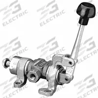 PARKER Manual Air Control Valve: M0, Three-Way / Two-Position, Lever, 3/8 in Female NPT, Bronze, M0 (MPN M05432443). Key specifications — attr1084737: Bronze; attr1084764: Manual Air Control Valve; attr1084767: M0; attr1084731: M05432443; attr1084739: PARKER; attr1084765: Detent; attr1084768: M0; attr1084741: Closed.