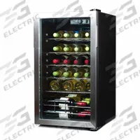 BLACK & DECKER Refrigerator: Black, 3.2 cu ft Total Capacity, 6 Shelves, Up to 8.9 cu ft (MPN BD61536). Key specifications — Includes Ice Maker: No; Color: Black; Defrost: Manual; Energy Star Certified: No; Brand: BLACK & DECKER.