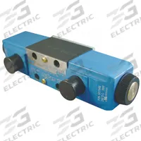 VICKERS Hydraulic Directional Valve: 16 gpm Max Flow Rate, D03 NFPA Size, Two Positions, Tank, Tank (MPN 02-110416). Key specifications — attr1018253: VICKERS; attr1018274: D03; attr1018283: Tank; attr1018249: 02-110416; attr1018300: Electrical; attr1018289: DG4V.