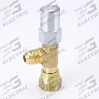 MUELLER Angled Packed Line Valve: Inlet 1/4 in Female Flare, Outlet 1/4 in Male Flare, 700 psi Max (MPN A 17429). Key specifications — Brand: MUELLER; Seal Cap Material: Plastic; A2L Compatible: Yes.