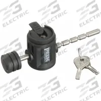 REESE Receiver Lock: Stainless Steel, (2) Keys, Receiver Lock (MPN 7057330). Key specifications — Includes: (2) Keys; Vehicle Class: II; Brand: REESE; Product Type: Receiver Lock; Material: Stainless Steel.