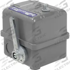TELEMECANIQUE SENSORS Water and Air Pressure Switch: Std, 40 psi – 200 psi, 1/4" FNPS (MPN 9013GHG2J25E). Key specifications — attr1027655: Diaphragm; attr434202: TELEMECANIQUE SENSORS; attr1027685: 1/4" FNPS; attr1027686: Standard; attr1027690: On/Auto/Off.