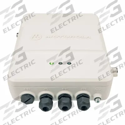 MOTOROLA Two Way Radio Repeater: UHF/VHF, 64 Channels, 136 MHz Min, 174 MHz Max - Repeaters