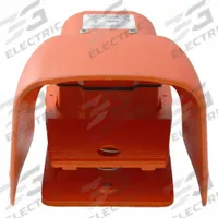 LINEMASTER Foot Switch: Hercules Series, 1 Pedals, Momentary, SPDT (MPN 500-H-5K). Key specifications — Switch Action: Momentary; Foot Guard Included: Guard Included; Brand: LINEMASTER; Series: Hercules; Power Source: Electrically Corded.