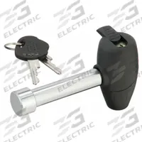 REESE Receiver Lock: Universal, Silver, (2) Keys, Receiver Lock (MPN 7009300). Key specifications — Lock Type: Universal; Includes: (2) Keys; Vehicle Class: II; Brand: REESE; Color: Silver; Product Type: Receiver Lock.
