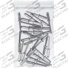 RELOC ZIPPIT Reclosable Bag: 2 mil Thick, 4 in Wd, 6 in Lg, Hang Hole Not Included, 1,000 PK (MPN R46). Key specifications — With Hang Hole: Hang Hole Not Included; Brand: RELOC ZIPPIT; Package Configuration: Flat Pack.