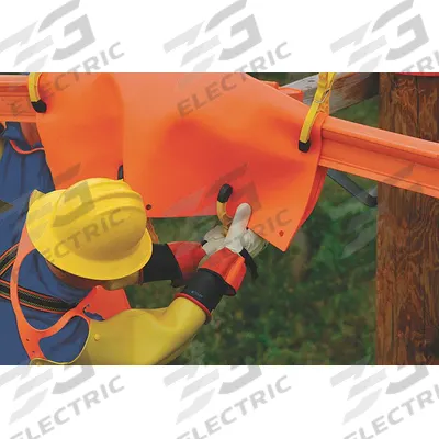 SALISBURY Insulating Blanket: Orange, IV, 3 ft Lg, 3 ft Wd, ASTM F2320-18 - Electrical Insulating Blankets