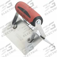 MARSHALLTOWN Corner Trowel: Stainless Steel, 6 in Blade Lg, 2 1/2 in Blade Wd, DuraSoft (MPN 67SSD). Key specifications — attr1018582: Outside Corner; attr1004985: Trowel; attr1004984: MARSHALLTOWN; attr1004993: DuraSoft.