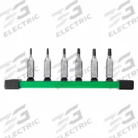 MILWAUKEE Socket Bit Set: 1 - 25 Pieces, 1/4 in Drive Size, 6 Pieces, T8 to T27 Tip Size Range, Torx (MPN 48-22-9530). Key specifications — attr1216280: Fixed Insert; attr1216283: MILWAUKEE; attr1225718: T8 to T27; attr1227491: 1/4 in.