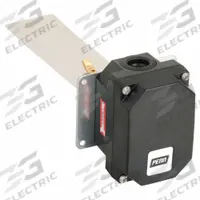 Air Flow Switch: SPDT, 115/230V AC, 2 A, 2,000 fpm Max, 750 fpm Vertical, 500 fpm Horizontal (MPN F262KDH-01C). Key specifications — Contact Form: SPDT; Input Voltage: 115/230V AC; Housing Material: Polycarbonate; NEMA Rating: 3R; Brand: JOHNSON CONTROLS.