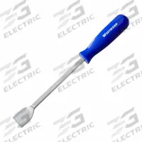 WESTWARD Gasket Scraper: Bld. Mat. Carbon Steel, Hdl. Mat. Plastic, Stiff, Straight Bld. Shape (MPN 832FA0). Key specifications — attr1004902: WESTWARD; attr1012057: Half; attr1014703: Plastic; attr1017570: Standard End; attr1029655: Straight; attr1034073: Bevel/ Offset.