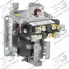 SQUARE D Pneumatic Timer: On Delay, 0.1 sec – 60 sec, 1NO/1NC, 110/120V AC Coil (MPN 9050AO10EV02). Key specifications — Maximum Voltage Rating: 600V AC; Mounting: Front; Brand: SQUARE D.