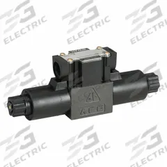 CHIEF Hydraulic Directional Valve: 20 gpm Max Flow Rate, D03 NFPA Size, Three Positions, Tank, Tank (MPN D03S-2B-12D-35). Key specifications — attr1018253: CHIEF; attr1018274: D03; attr1018283: Tank; attr1018249: D03S-2B-12D-35.