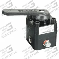ENERPAC Closed Center Valve: 4.5 gpm Max Flow Rate, Three Positions, 3/8 in NPT, 3/8" NPT, VC, VC15. Key specifications — attr1018253: ENERPAC; attr1018249: VC15; attr1018300: Manual; attr1018289: VC; attr1416406: 3/8" NPT.