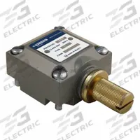 TELEMECANIQUE SENSORS Plug-In Limit Switch: Plunger Actuator, Metallic, Plunger, 2 Mounting Holes (MPN 9007C62G). Key specifications — Manufacturer Part Number: 9007C62G; Brand: TELEMECANIQUE SENSORS; Electrical Connection: Screw Clamp Terminals; Series: 9007C; Body Material Type: Metallic; Actuator Type: Plunger.