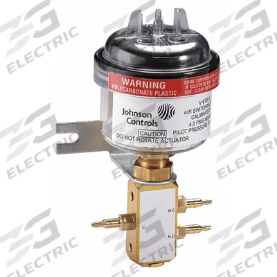 JOHNSON CONTROLS Air Switching Valve: 11 psi to 15 psi Switchover Pressure, 5/32 in Barb - 3-Way Air Switching Valve