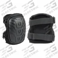 IMPACTO Knee Pad: Universal, 2 Straps, Clip, 1 PR (MPN 868-00). Key specifications — Cap Material: Plastic; Color: Black; Pad Material: Gel; Strap Material: Elastic; Brand: IMPACTO; Closure: Clip; Features: Offers Extra Protection; Product Type: Knee Pad.
