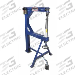 BAILEIGH INDUSTRIAL Planishing Hammer: Flat/Radius, 24 in Throat Dp, 4,600 bpm Max. Blows per Minute (MPN PH-24A). Key specifications — attr77439: Variable Speed; attr77418: 1/2 in NPT Male; attr77400: BAILEIGH INDUSTRIAL; attr77435: Non-Rigid; attr77405: No; attr77415: 90 to 120 psi.