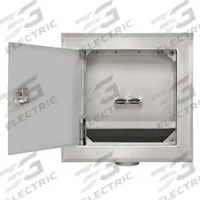 GUY GRAY Outlet Box: 1/2 in FPT, Single Lever, Center, 8.63 in Box Wd, 11.25 in Box Ht (MPN 82647). Key specifications — Valve Connection: Single Lever; Inlet Connection: 1/2 in FPT; Drain Location: Center; Brand: GUY GRAY.