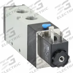 ARO Solenoid Air Control Valve: MaxAir, Four-Way / Two-Position, 24V DC, 3/8 in Female NPT (MPN M213SS-024-D). Key specifications — attr1092969: Non-Locking; attr1086920: M213SS-024-D; attr1092977: Spring Return.
