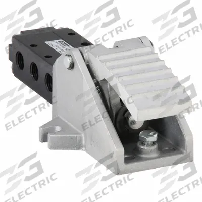 Parker Manual Air Control Valve: DirectAir 4, Four-Way / Two-Position, Foot Pedal - Parker Directair 4 Series Manual Air Control Valves