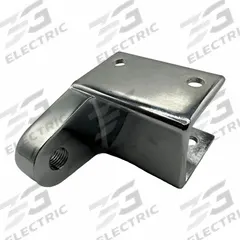 HADRIAN Hinge: Chrome Zamac, Chrome-Plated, 2 1/8 in Overall Ht, 1 1/4 in Overall Wd (MPN 610140). Key specifications — Material: Chrome Zamac; Finish: Chrome-Plated; Component Type: Hinge; Brand: HADRIAN.