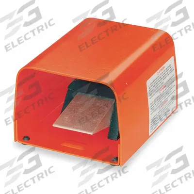 LINEMASTER Foot Switch: Classic IV Series, 1 Pedals, Momentary - Single-Pedal Foot Switches