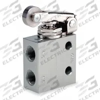 ARO Manual Air Control Valve: MaxAir, Three-Way / Two-Position, Roller, Gray, 7 scfm Flow Rate - Max (MPN M251RS). Key specifications — attr1092903: Gray; attr1086905: Spring Return; attr1086907: MaxAir; attr1086914: Normally Open/Normally Closed; attr1086904: Manual Air Control Valve; attr1086871: M251RS.