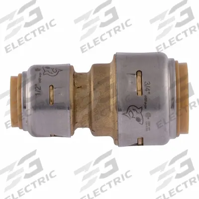 SHARKBITE MAX Push-Fit Adapter Fitting: 3/4 in OD x 1/2 in OD Size, Brass - Standard Brass Push-to-Connect Tube Fittings