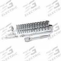 GEARWRENCH Socket Set: 1/2 in Drive, 33 Piece, 6-Point, SAE, 7/16 in to 1 1/2 in (MPN 80715). Key specifications — attr1224269: 1/2 in; attr1204650: 7/16 in to 1-1/2 in; attr1204673: Socket Bits Not Included; attr1204688: GEARWRENCH; attr1224354: No Thin Wall; attr1206170: Deep Sockets.