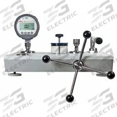 FLUKE Comparison Test Pump Kit: Pneumatic Deadweight Tester, Battery, (4) Gauges, LCD, USB, CE (MPN P5510/15-2700G-4/C). Key specifications — Includes: (4) Gauges; Power Source: Battery; Pressure Measurement Accuracy: +/-0.02% Full Scale; Brand: FLUKE.