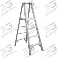 WERNER Platform Stepladder: 4 ft Ladder Size, Aluminum, 375 lb Load Capacity, 25 lb Wt (MPN P404). Key specifications — Brand: WERNER; Included Features: Guard Rail.