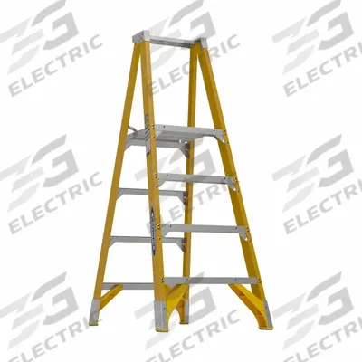 WERNER Platform Stepladder: 4 ft Ladder Size, Fiberglass, 375 lb Load Capacity - Non-Conductive Fiberglass Platform Stepladders