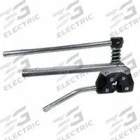 TSUBAKI Chain Detacher: 60 to 100 (MPN D-60). Key specifications — Product Configuration: T-Handle; For Chain Number: 60 to 100; Brand: TSUBAKI.