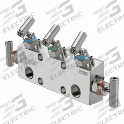 HAM-LET Five-Way Valve: Stainless Steel, 1/2" FNPT, Flange, 6,000 psi Pressure - 5-Valve Manifolds