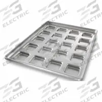 CHICAGO METALLIC Ciabatta Roll Pan: Aluminized Steel, 20 Slots, 17 3/4 in Overall Wd, 22 ga Gauge (MPN 46351). Key specifications — Pan Style: Square Ciabatta Roll Pan; Brand: CHICAGO METALLIC; Color: Clear; Material: Aluminized Steel; NSF Certified: No; Number of Slots: 20.