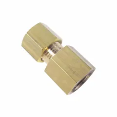 Brass compression fitting with standard sleeve, connecting 4 mm OD tubing to 1/8 in BSPP threaded ports. Suitable for pneumatic, hydraulic, and instrumentation systems requiring a leak-tight seal on brass or copper tubing.