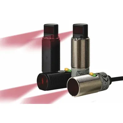 OMRON Photoelectric Sensor: M18 Threaded, Non-Terminated Cable, 10-30V DC - Cylindrical Sensors with Non-Terminated Cables