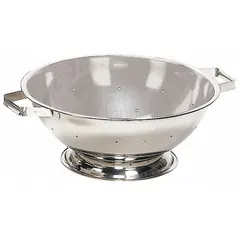 This stainless steel colander from CRESTWARE has an 8 qt capacity and a 5-1/2 in overall height. It includes a handle for easy carrying and pouring. Suitable for draining pasta, rinsing vegetables, or straining canned goods in food preparation settings.