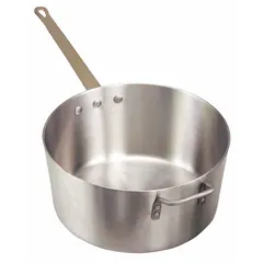 This 10-quart sauce pan features a straight-sided aluminum body and a riveted steel handle with chrome-plated coating. NSF certified for commercial food service use, it is suitable for sauce preparation, boiling, and simmering in professional kitchens.
