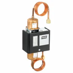 This differential pressure control features SPDT switch action that opens and closes on both rise and fall of differential pressure. It is rated for 208V/240V with automatic reset and a setpoint of 3.5 psi. Commonly used in HVAC, refrigeration, and industrial fluid systems to monitor and switch electrical circuits based on pressure differential changes.