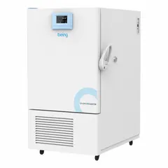 This 500 L refrigerated incubator features forced-air circulation for uniform temperature distribution. It has a digital touch screen and a maximum temperature setting of 80°C. Typical applications include biological oxygen demand testing, microbial cultivation, and sample storage in laboratory settings.