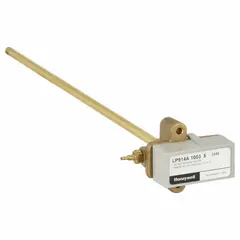 Direct-acting pneumatic temperature transmitter with rod and tube element for duct mounting. Senses air temperature and outputs a proportional pneumatic signal (18-25 psi) for controlling dampers or valves in HVAC systems. Features a 1/4-inch barb air connection and is rated for 265°F.