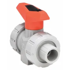 This CPVC ball valve features a straight body pattern and a tee handle. It is rated for a maximum pressure of 16 bar (CWP). Suitable for on/off flow control in piping systems handling corrosive fluids.