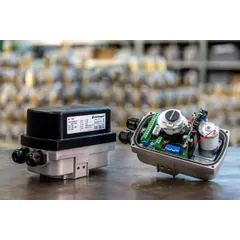 Analog or 2-point or 3-point gear motors. The MZ type servomotors are used to operate the VF, VFT, VFH type butterfly valves and the LMV linear modulation valves. The MZ4 model, an evolution of the MZ2 and MZ3, is suitable for 2-3 point operation and guarantees wide flexibility of use thanks to the possibility of selecting both the operating voltage and opening speed on the field. It can be equipped with a potentiometer for position feedback. The MZ4A model, in addition to the features of the MZ4, can be controlled by an analog signal (0-10V and 4-20mA, selectable) and provides position feedback, also analog. The MZ7 model, derived from the MZ5 motor, embraces the philosophy of maximum flexibility, allowing the user to select all the operating parameters and the most varied operating modes (2-3-4 points, analog, digital input). Through advanced functions, controllable via proprietary WiFi network, it is also possible to create customized behavior maps. ATEX versions (MZ.X) and/or 10 Nm torque (MZ410, MZ410A and MZ710) are available upon request.