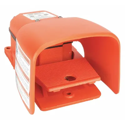 LINEMASTER Hercules Series Single-Pedal Foot Switch, Momentary, DPDT, 532-SWH - Single-Pedal Foot Switches