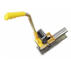Mechanical measuring wheel for rail track applications. Single-wheel design with polyurethane tread and metal frame. Fixed plastic handle. Measures distances in decimeters up to 99,999 m. Suitable for outdoor use.